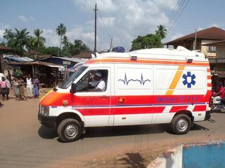 Krankenwagen gespendet von der RMV Stiftung